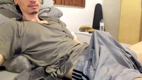 DigBreed online show from March 14, 2:07 am