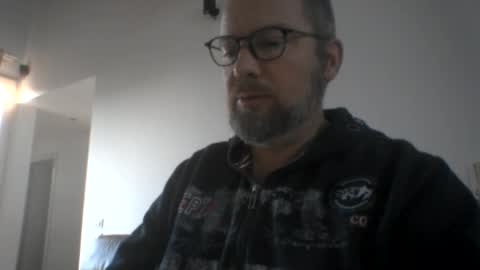 mofu781s online show from December 5, 7:27 am