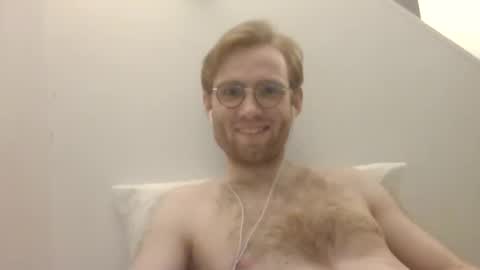 molliter online show from December 4, 7:23 pm