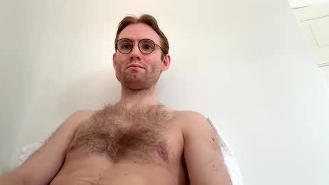 molliter online show from March 25, 2:32 pm