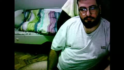 Mert online show from December 10, 12:13 am