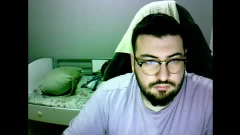 Mert online show from December 3, 6:49 pm