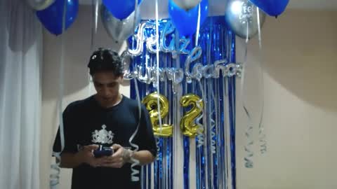 Snapshot of monkey_uchiha77 chatting on September 12, 1:16 am simon dice online show from September 12, 1:16 am