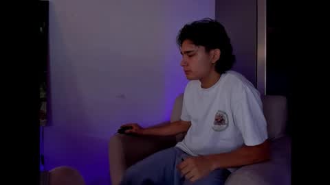 monky_0002 online show from March 2, 1:07 pm