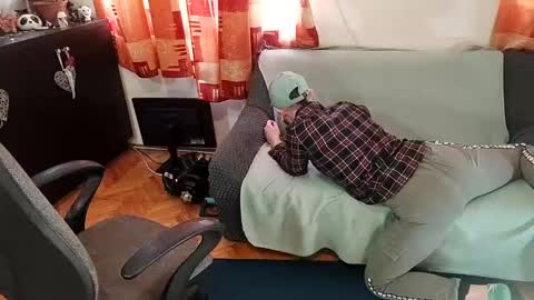 moonhold online show from November 4, 10:16 am