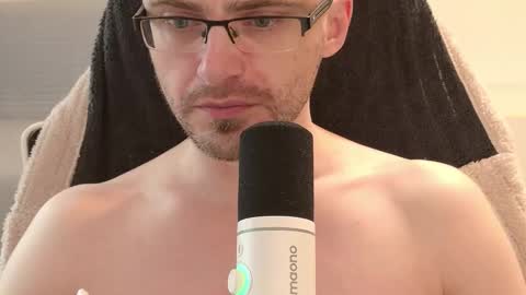 Moonsire online show from February 20, 5:37 am