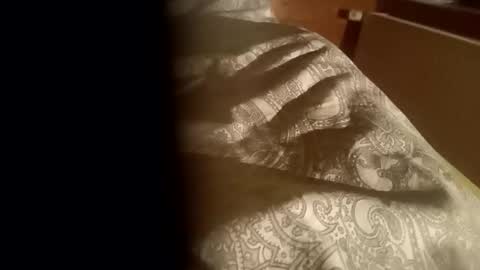 moos1 online show from March 25, 9:30 pm