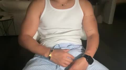 mora594574 online show from October 12, 11:54 pm