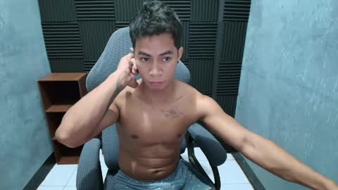 morenojake online show from May 4, 9:38 pm