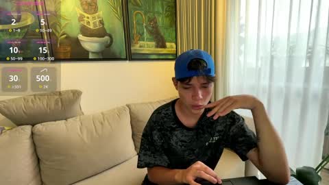   online show from April 6, 8:53 pm