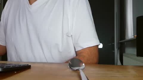 Morris online show from November 13, 8:08 am