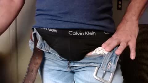 Snapshot of mountainmanny chatting on March 11, 11:12 am Manny online show from March 11, 11:12 am