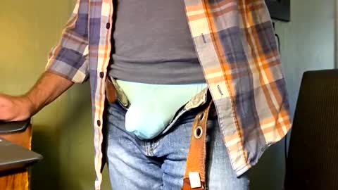 Snapshot of mountainmanny chatting on October 2, 11:47 am Manny online show from October 2, 11:47 am