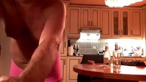 ManBoobDaddyBear online show from February 16, 11:26 pm