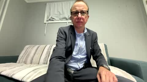 Mouse online show from December 11, 6:59 am