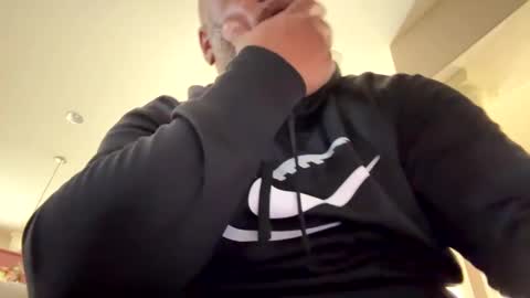 mr6ray online show from December 8, 9:52 pm