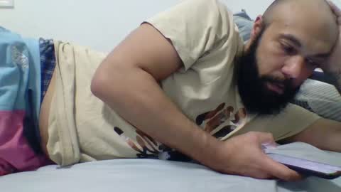 Snapshot of mr8plus chatting on January 6, 4:15 am Mr8 online show from January 6, 4:15 am