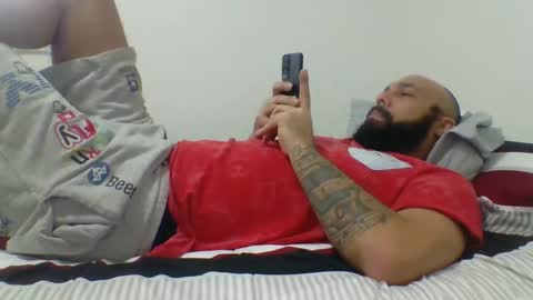 Snapshot of mr8plus chatting on January 31, 6:03 pm Mr8 online show from January 31, 6:03 pm