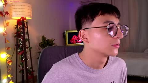 Snapshot of mr_evan1 chatting on February 28, 2:53 pm Mr Evans online show from February 28, 2:53 pm