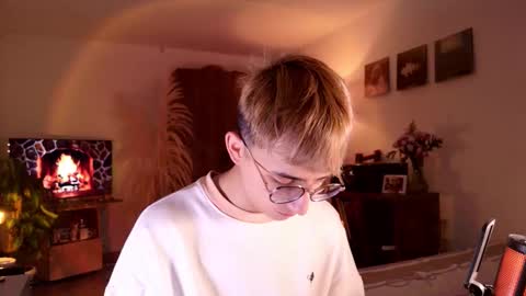 Snapshot of mr_evan1 chatting on October 12, 4:45 pm Mr Evans online show from October 12, 4:45 pm