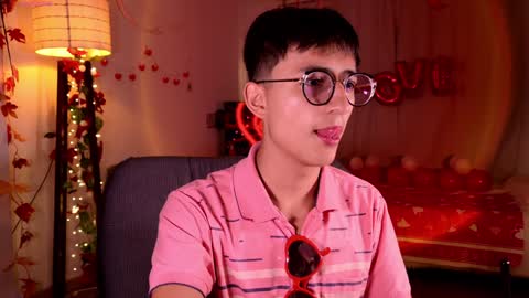 Snapshot of mr_evan1 chatting on February 5, 1:00 pm Mr Evans online show from February 5, 1:00 pm