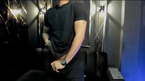 mr_maximo online show from October 2, 5:55 am