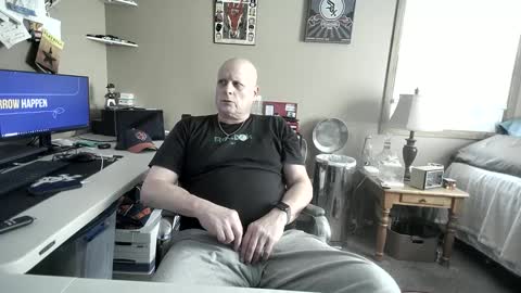 Snapshot of mrclean_55 chatting on October 1, 8:46 pm MrClean55 online show from October 1, 8:46 pm