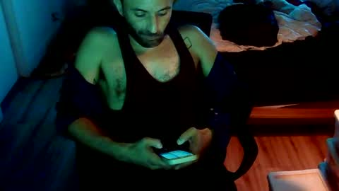 Mr Feet online show from December 22, 1:00 pm