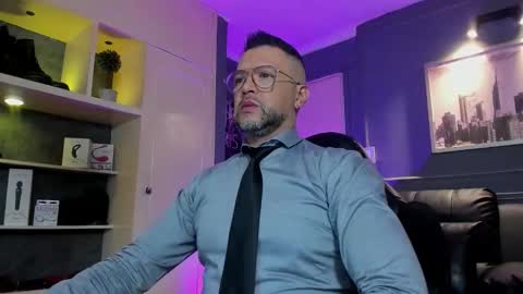 MrFrank. online show from February 5, 10:33 am