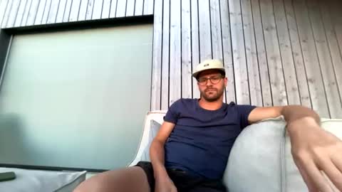 mrnieve online show from July 24, 7:10 pm
