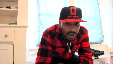 Snapshot of mromg007 chatting on December 24, 3:58 pm mromg007 online show from December 24, 3:58 pm