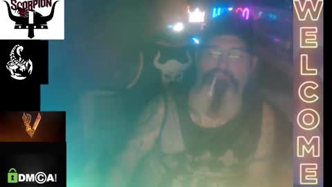 Snapshot of mrscorpionviking chatting on October 11, 12:03 am  moderador de salasmoderator of rooms online show from October 11, 12:03 am