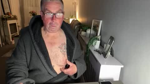 mtb1697 online show from March 24, 12:27 am