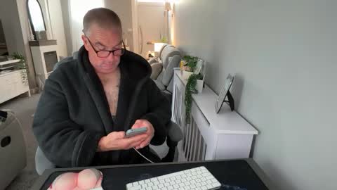 mtb1697 online show from October 7, 9:46 am