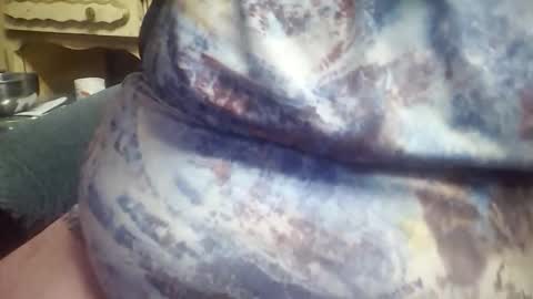 B-Lo Average Guy online show from January 12, 9:13 am