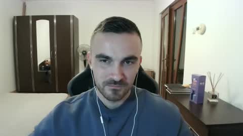 Victor online show from April 13, 5:35 pm