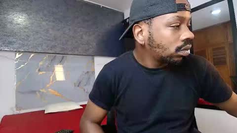 Muller Asher online show from December 17, 4:53 am