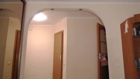 Erik online show from February 12, 2:03 am