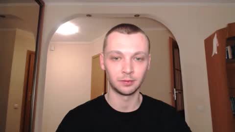 Erik online show from February 19, 2:01 am