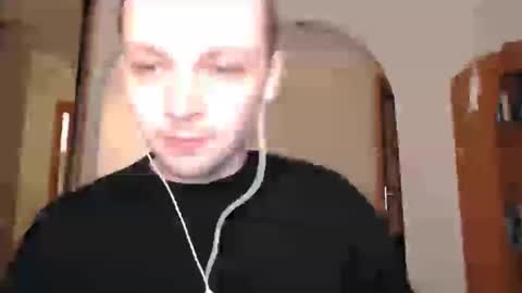 Erik online show from February 11, 1:41 am