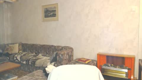 Erik online show from February 24, 1:39 am