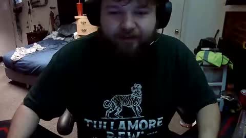 munchieee online show from April 28, 5:45 am