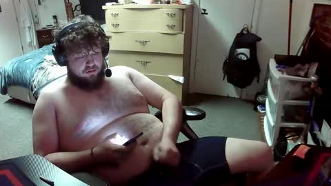 munchieee online show from February 13, 12:13 am