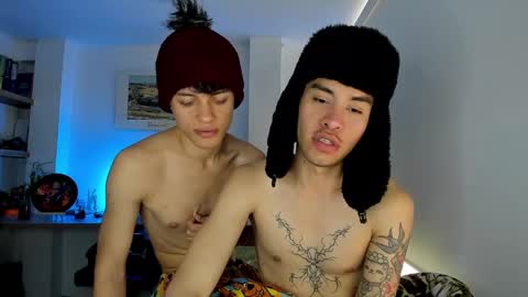 Snapshot of murielkarmesi chatting on December 19, 3:08 pm murielkarmesi online show from December 19, 3:08 pm