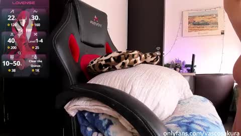 Snapshot of murielkarmesi chatting on March 3, 7:23 pm murielkarmesi online show from March 3, 7:23 pm