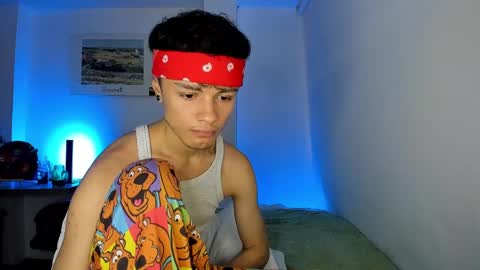 Snapshot of murielkarmesi chatting on December 26, 9:37 pm murielkarmesi online show from December 26, 9:37 pm