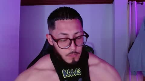 David Big online show from December 5, 7:10 pm