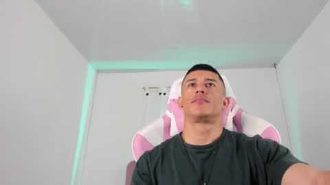 Muscle Man online show from January 7, 3:17 pm