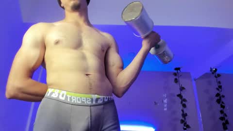 muscle scott online show from January 5, 5:27 pm