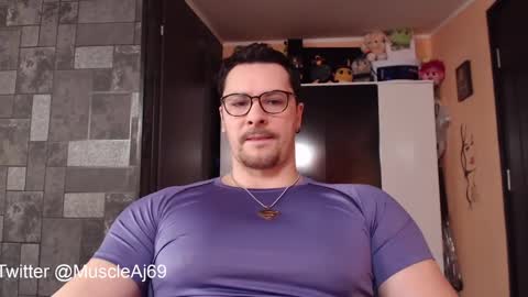 AJ online show from February 25, 2:54 pm